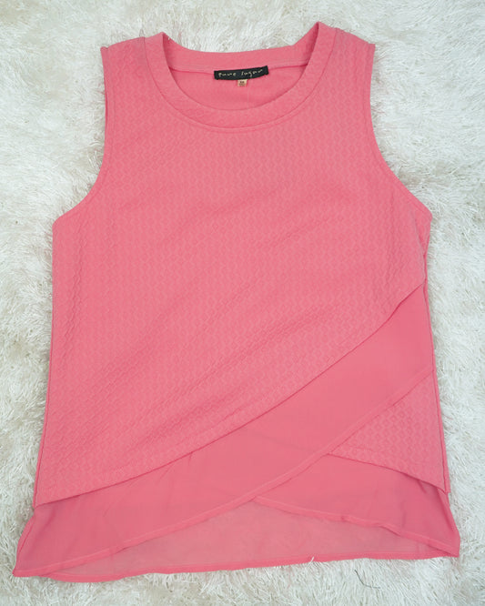 Pink Sleeveless Blouse with Layered Hem & Diamond Pattern Texture